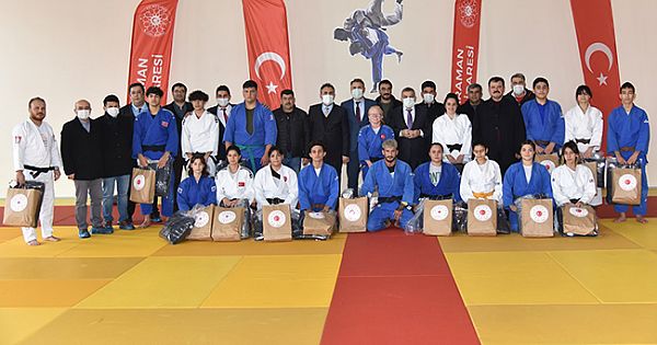 Karaman’da Spora ve Sporculara Tam Destek!