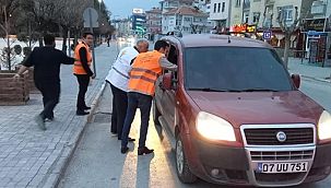 AK Parti Ramazan'da da Sahada 