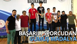 Başarılı sporcudan gümüş madalya