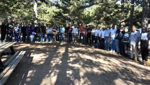 İl müdürlüğü çalışanları çevre temizliği yaptı