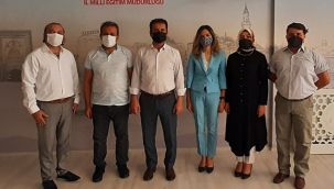 Öğretmenler, İl Müdürü Çalışkan'a projeleriyle ilgili çalışmaları anlattılar