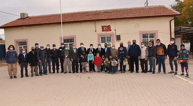 Vali Işık Mecidiye köyünü ziyaret etti
