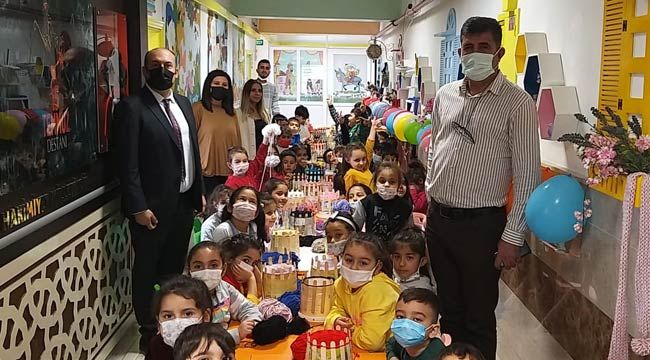 Ana sınıfı öğrencileri İlmek İlmek Sevgi Örüyor