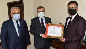 İl Milli Eğitim Müdürlüğüne erişebilirdik belgesi verildi,