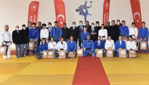 Karaman'da Spora ve Sporculara Tam Destek!