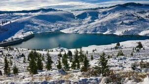 Mevsimin ilk kar yağışı sevindirdi