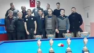 Dereceye Giren Sporcular Kupalarını Aldı 