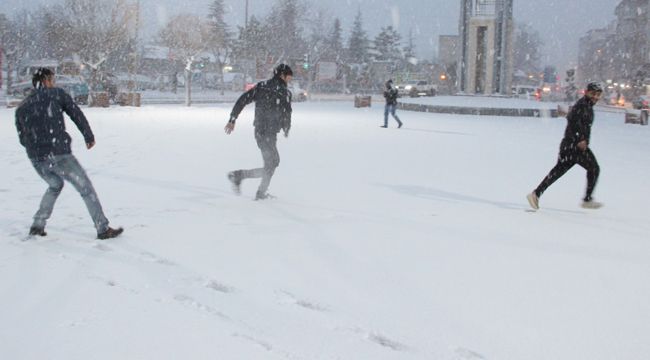 Karaman'da Eğitime Kar Engeli!