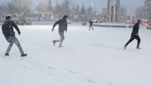 Karaman'da Eğitime Kar Engeli!