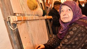 Huzurevi Sakinlerinin El Emeği Göz Nuru Eserleri Sergileniyor