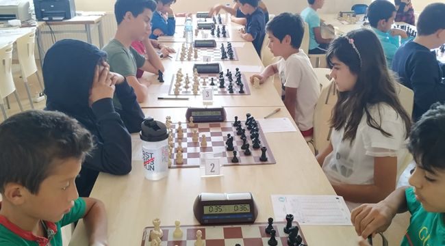 23 Nisan Ulusal Egemenlik Satranç Turnuvası Tamamlandı