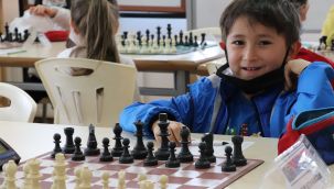 Karaman'da Polis Haftası Satranç Turnuvası Başladı