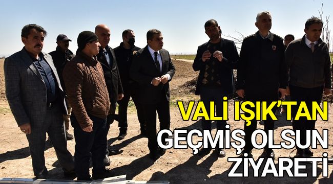 Vali Işık Fırtınada Ahırının Çatısı Uçan Vatandaşla İlgilenerek Taleplerini Diledi