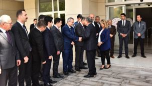 Vali Işık'tan Sitemkar Veda 