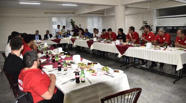 Vali Akkoyun: "Başarıyı Getirecek Olan İmkândan Ziyade Cesaret ve Yürektir"