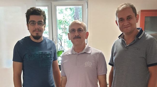 Elvan Kardeşlerden Hastaneye Gözlük Ölçüm Cihazı Bağışı