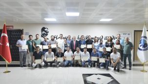 Enerji yöneticisi eğitimlerine katılan ilk kursiyerler sertifikalarını aldı 
