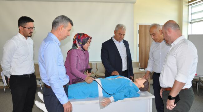 İl Sağlık Müdürlüğüne alınan simülasyon maketler incelendi