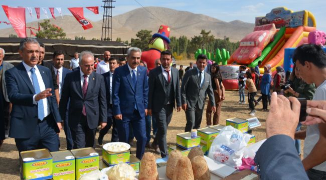 Karaman'da geleneksel obruk peyniri festivali yapıldı