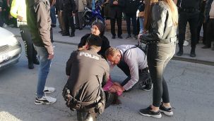  Otomobilin çarptığı kız çocuğu yaralandı