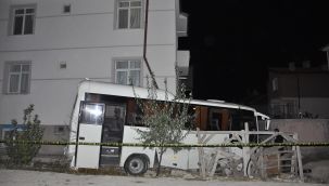 Karaman'da kamyonet ile işçi midibüsü çarpıştı: 12 yaralı