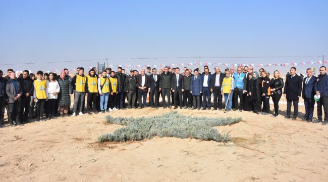 Karaman'da 'Milli Ağaçlandırma Gününde' fidanlar toprakla buluşturuldu