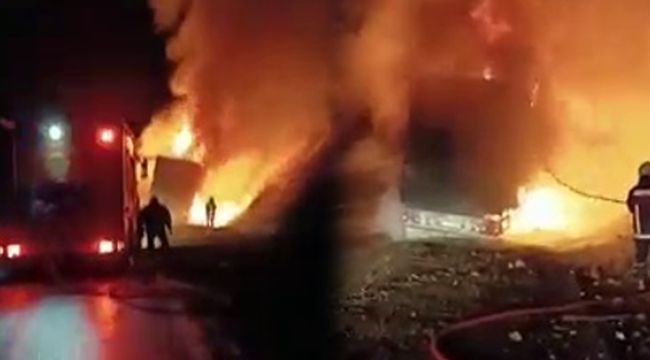 Alev alev yanan tır kullanılamaz hale geldi