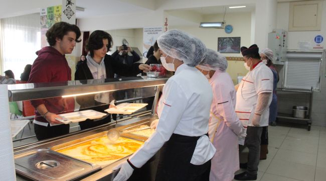 Karaman'da 8 bin öğrenciye ücretsiz yemek veriliyor
