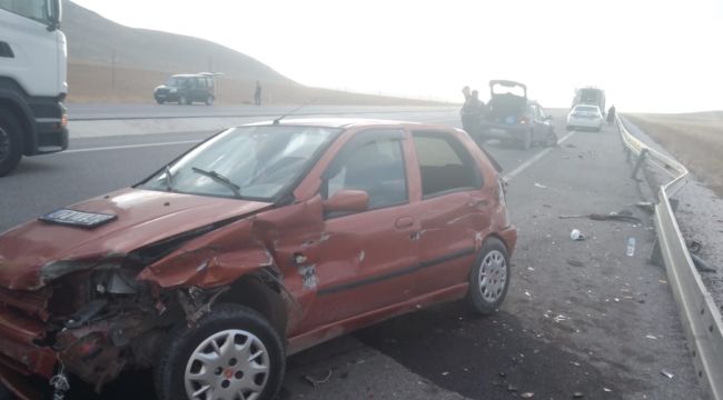 Karaman'da otomobil karşı şeride geçti: 7 yaralı