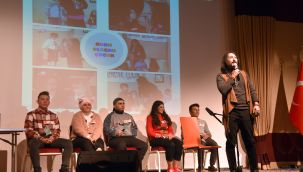 KMÜ'de Barış Manço'yu anma gecesi düzenlendi 