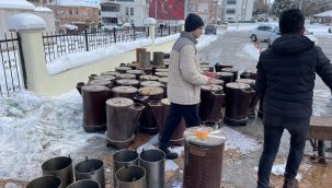 Karaman'dan deprem bölgesine soba ve ekmek yardımı