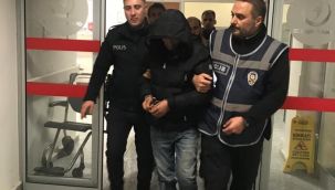 Spor salonundan 100 bin lira değerinde bakır kablo çalan 2 kişi tutuklandı