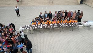 Depremzedeli öğrencilere pasta süprizi 