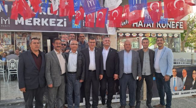 Atilla Zorlu Hastalara Moral Ziyareti, Nikâhlara Şahitlik Yaptı