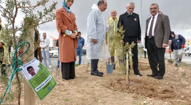 Depremde hayatını kaybeden KMÜ'lü öğrenciler unutulmadı 