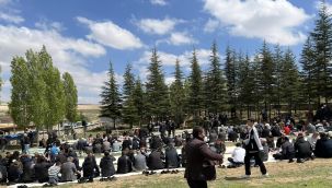 Karaman'da köylüler yağmur duasına çıktı