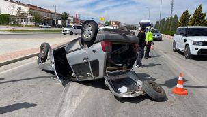 Karaman'da takla atan otomobilin sürücüsü yaralandı 