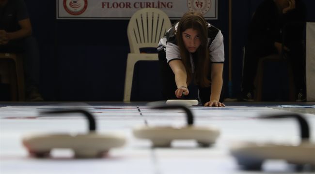 Floor Curling Gençler Türkiye Şampiyonası Karaman'da başladı 
