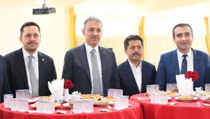 Karaman'da il protokolü bayramlaştı 