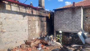 Müstakil evin çatısında çıkan yangın büyümeden söndürüldü 