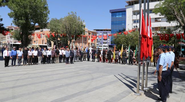 Karaman'da 5. Uluslararası Türk Dünyası Şöleni başladı