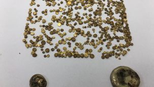 Karaman'da buldukları altınları satmak isterlerken yakalandılar 