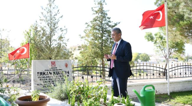 Vali Tuncay Akkoyun, Karaman'a vedasına şehitlikten başladı 