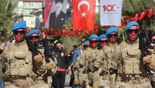 Cumhuriyet'in kuruluşunun 100'üncü yılı Karaman'da kutlandı 