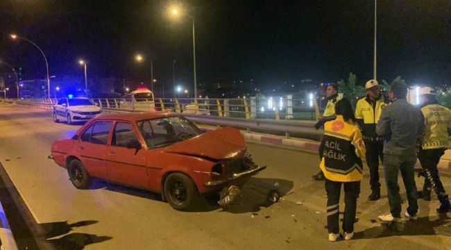 Karaman'da otomobil ile motosiklet kafa kafaya çarpıştı: 2 yaralı 