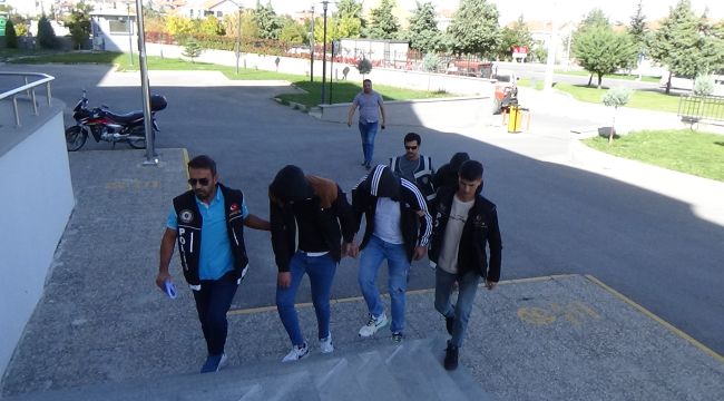 Karaman'da uyuşturucudan gözaltına alınan 2 şüpheli tutuklandı 