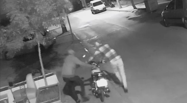 Karaman polisi motosiklet hırsızlarını Konya'da yakaladı