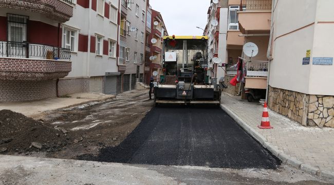 Belediyenin asfalt ve park çalışmaları devam ediyor