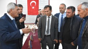 Karaman'da 'Taş Devrinden Bugüne' resim sergisi açıldı 