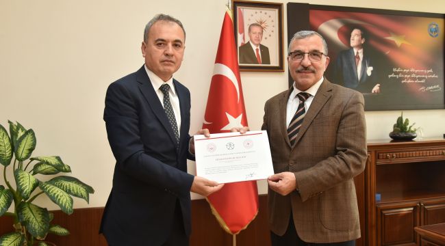 KMÜ merkez kütüphanesi erişilebilirlik belgesinin sahibi oldu 